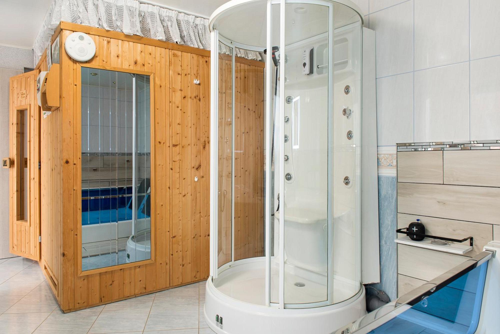 Spawo Mit Sauna Und Whirpool Pfullendorf Exterior foto